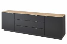 Nbytek do obvacho pokoje BASIC_ TV- sideboard 10 J3 99 22_ rozmry /v/h_ 240/77/44 cm_ ikm pohled_ foto s dekoracemi_ obr. 6