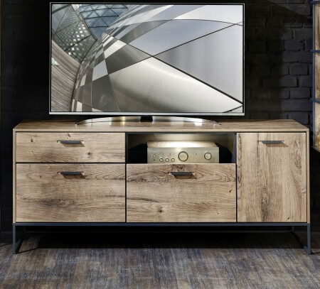 Nbytek do obvacho pokoje RICHMOND_ sideboard 4T 23 VV 21_ rozmry /v/h_ 175/75/48 cm_ foto s dekorac_ voliteln LED osvtlen_ obr. 4